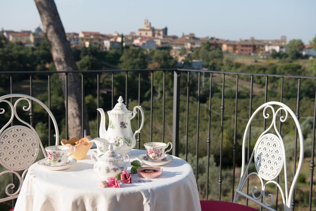 Bed and Breakfast Le Terrazze Di Casa Bonelli Vetralla Exterior foto
